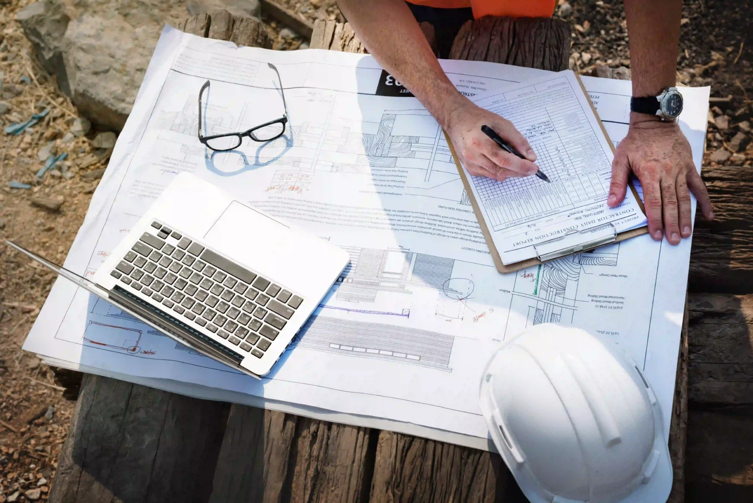 Délai de recours des tiers pour un permis de construire : comprendre vos droits et obligations